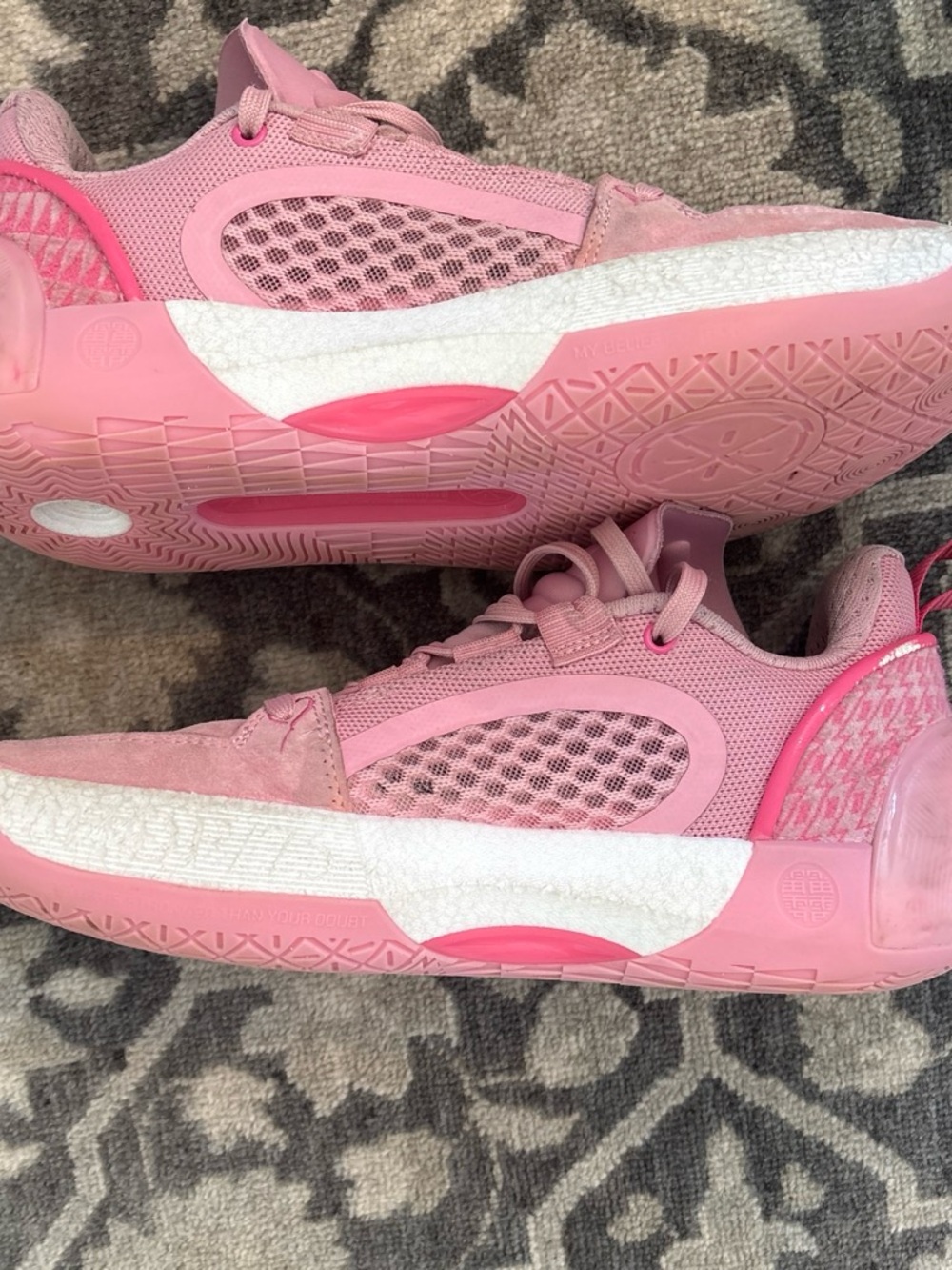 Men’s Way of Wade all City Encore Basketball Shoes in Cherry Blossom